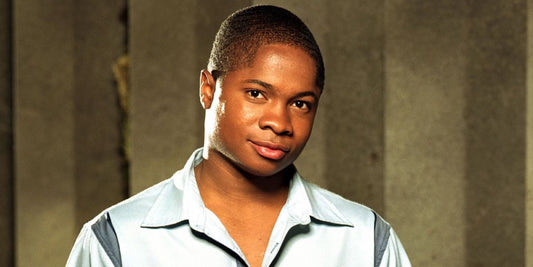 Sam Jones III como Pete Ross, retrato promocional de las primeras temporadas de Smallville