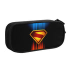 Estuche Superman – Logo icónico de DC Comics 2025