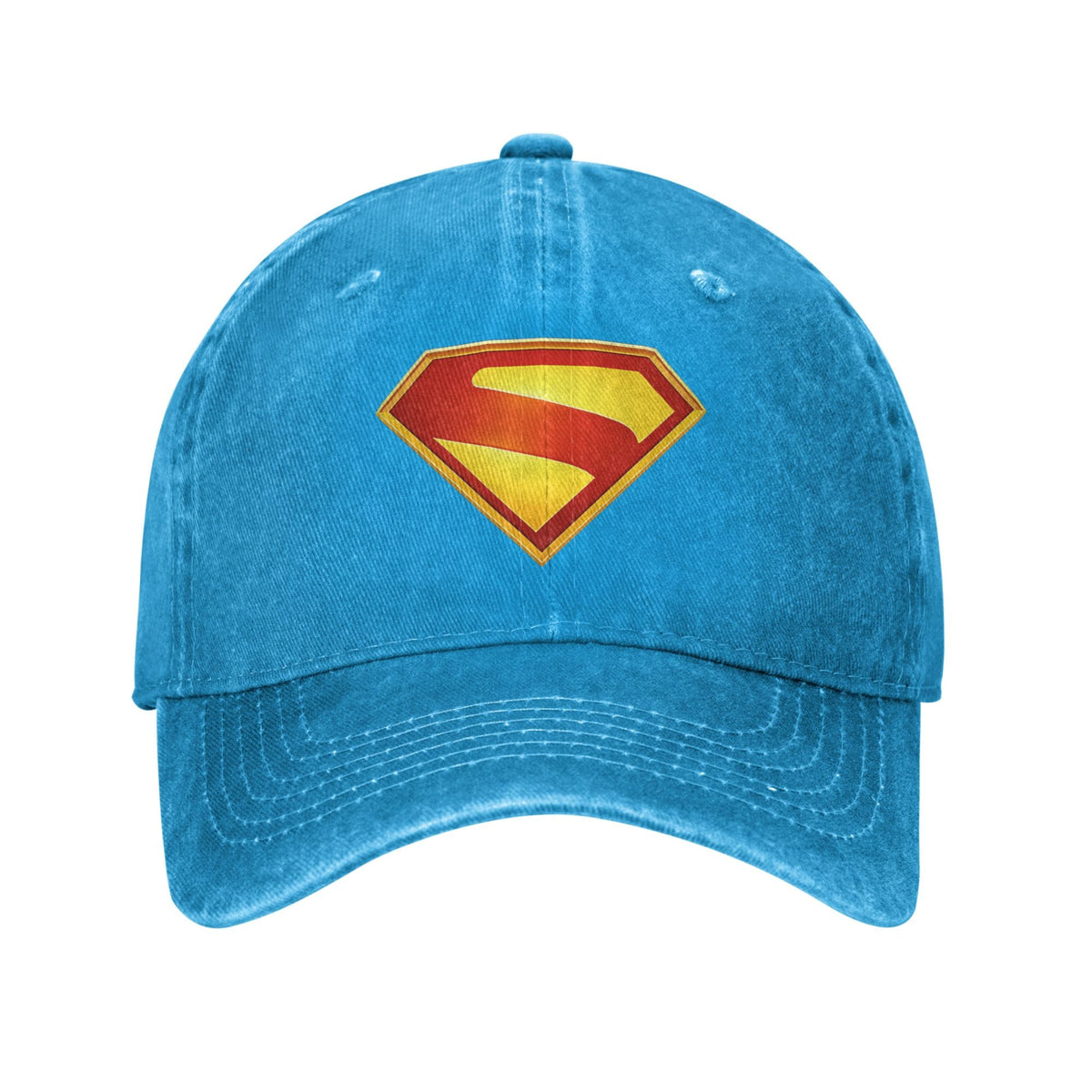 Gorra dad cap Superman de lona lavada azul celeste, escudo S dorado perfilado en rojo