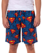 Pantalones cortos de Superman – Logo por todas partes