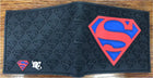 Cartera de Superman – Logotipo Rojo y Azul con Relieve Negro