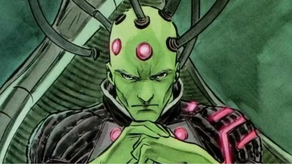 Brainiac, cráneo verde salpicado de nódulos rosas, en su puesto de mando